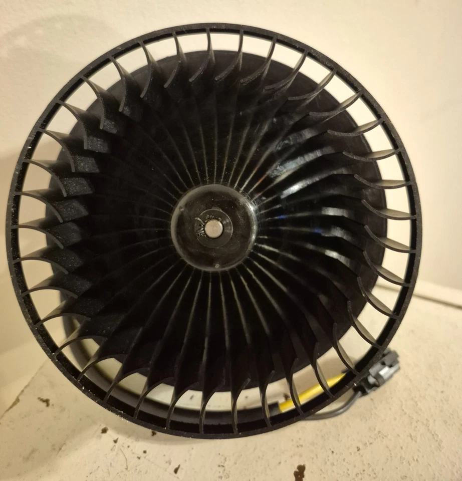 Motor de ventilador VDO PM9233 1994-2004 Chrysler/Dodge Intrepid - Imagem 4 de 4