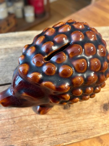 Vintage 1960’s 1970’s Brown Pottery Money Box – Hedgehog – Cute! - Picture 5 of 5