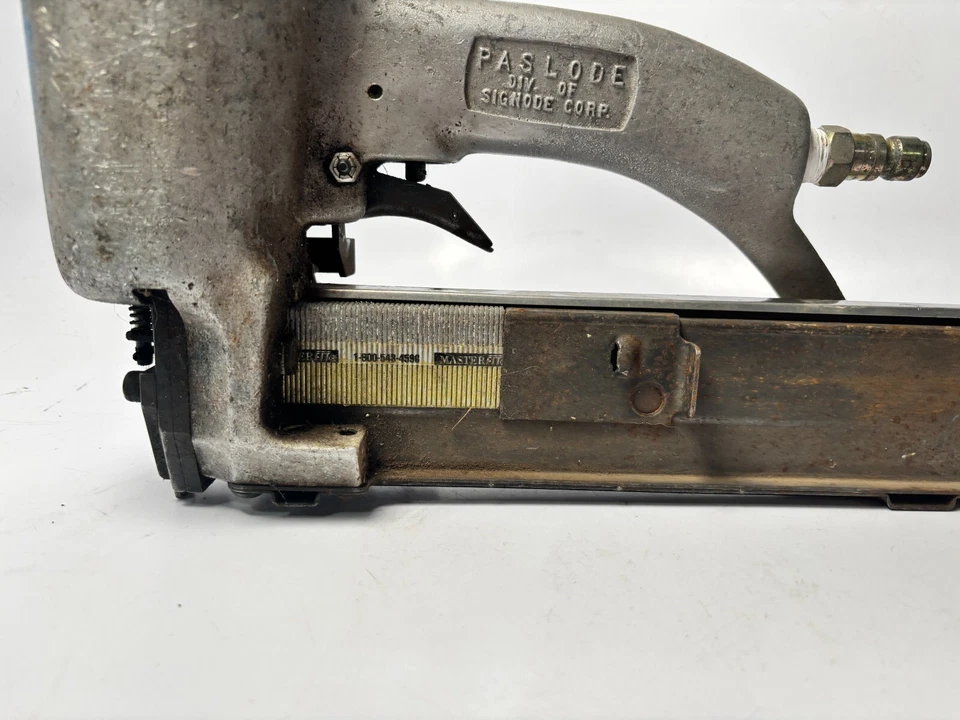 Herramienta grapadora corona aire Paslode Ma-s16-L 91296 Max 120 PSI Foto 2 de 4