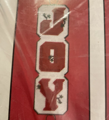 Herrschners Christmas JOY wall hanging plastic canvas craft KIT holiday holly