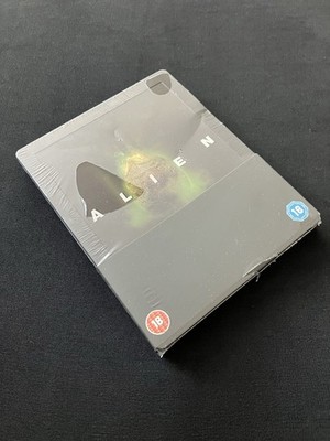 ALieN: blu-ray sTeeLBooK  DAMAGED-RARE/OOP   Region Free/Read Des   BRaND NeW 
