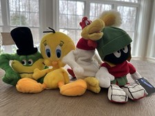 WARNER BROS STUDIO STORE BEAN BAG PLUSH LOT Of 4 Vintage 1990's Looney Tunes Lot