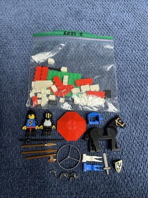LEGO Castle 6035 Castle Guard 100% Complete Good Shape