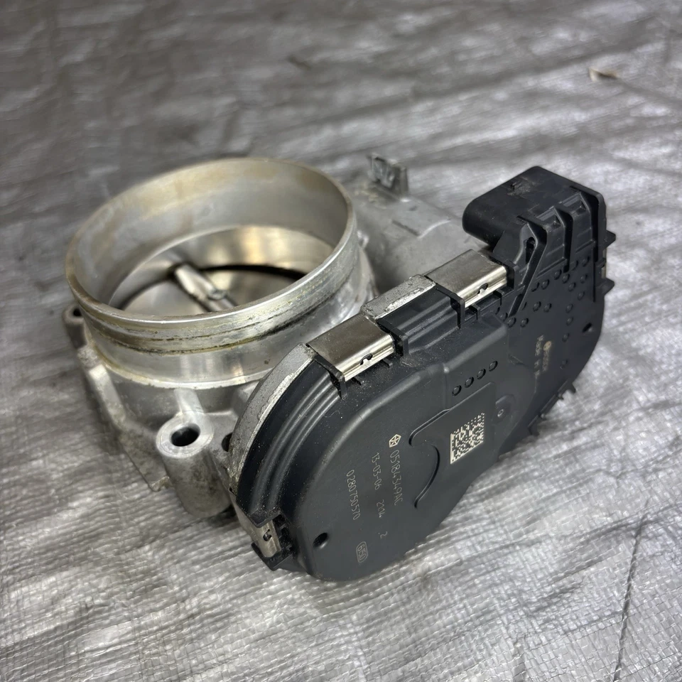 2011-2018 Dodge Grand Caravan 3.6L conjunto de corpo do acelerador 05184349AC FABRICANTE DE EQUIPAMENTO ORIGINAL - Imagem 2 de 4