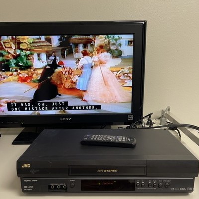 JVC HR-J692U VCR VHS Player Recorder 4-Head Hi-Fi HQ Stereo W/Remote Tested