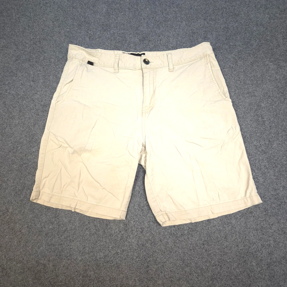 Oakley Shorts Mens 34 beige golf chino stretch summer zip fly walking size 34 - image 2 of 4