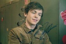 ROSS LYNCH signed Autogramm 20x30cm ADVENTURES OF SABRINA in Person autograph
