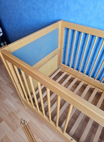 Massiv Holz Buche Kinderbett Babybett Gitterbett umbaubar blau gelb grün - Bild 2 von 6