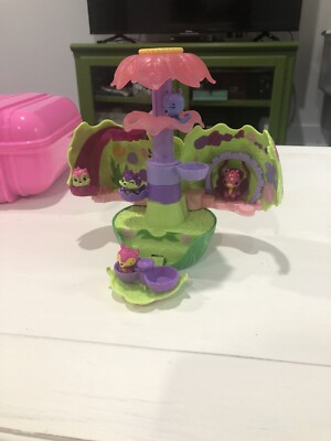 Hatchimals Colleggtibles Secret Scene Pop up Egg Playset Figures