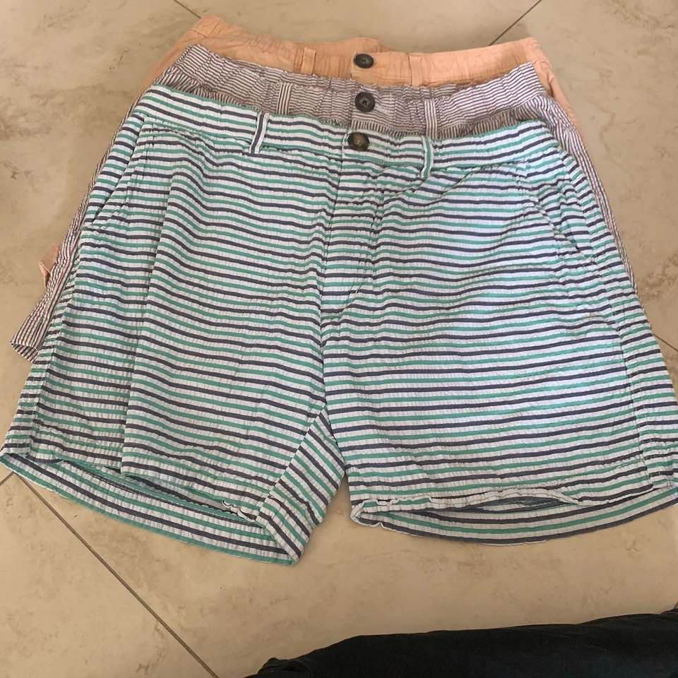 Chubbies Shorts Mens Lot of 5 Medium 5.5 Pockets - Image 4 of 4