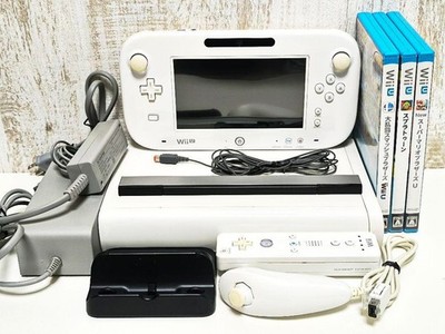 Nintendo Wii U Console 32GB White Controller Game Bundle Touchpad
