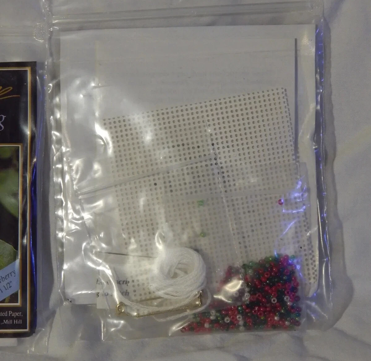 Mill Hill Seasonal Sampling Glass Bead Cross Stitch strawberry Badge Kit 1991