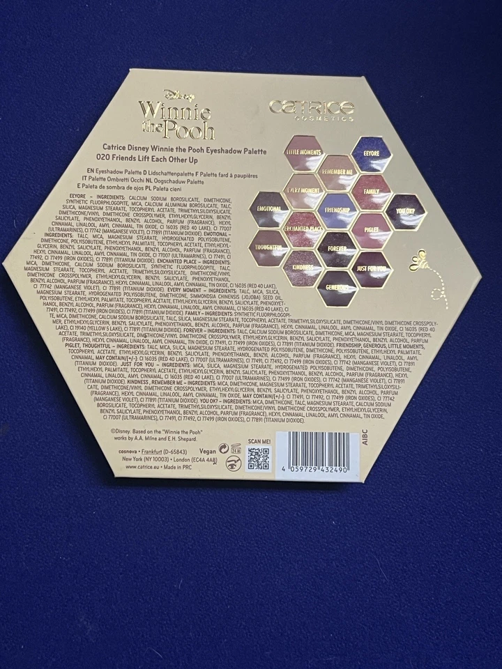 Catrice Cosmetics Disney Winnie The Pooh Eyeshadow Palette PICK 1 - Image 4 of 4