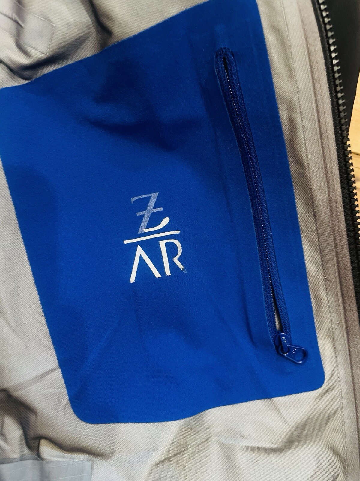 ARC'TERYX Giacca Arcteryx Zeta AR L Gortex Pro colore arancione DONNA $950