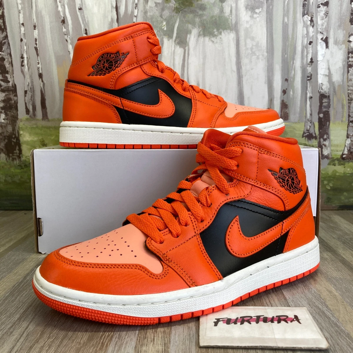 WMNS AIR JORDAN 1 MID RUSH ORANGE