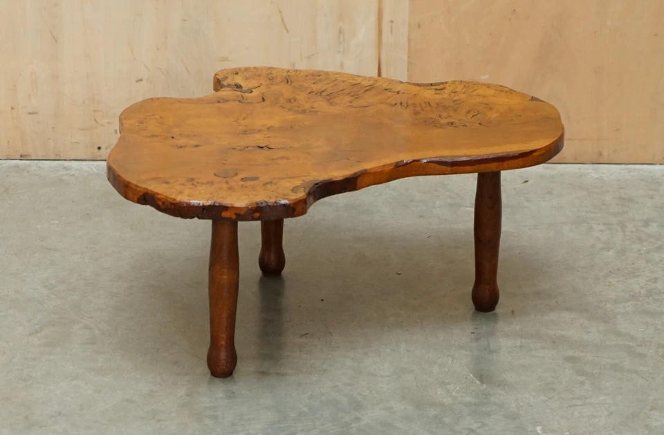 STUNNING LIVE EDGE SLAB COFFEE OR COCKTAIL TABLE IN BURR PIPPY OAK - Image 2 of 4