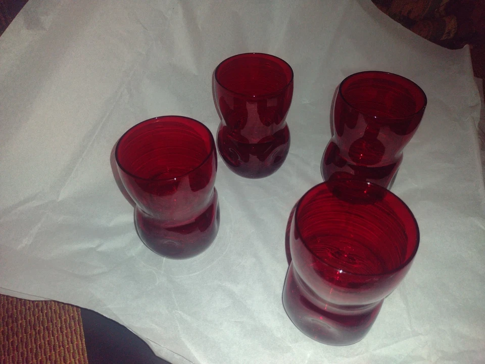 4 Vintage Blenko Ruby Red Pinched Glass Tumbler w Pontil 4" Tall Excellent Cond - Image 3 of 4