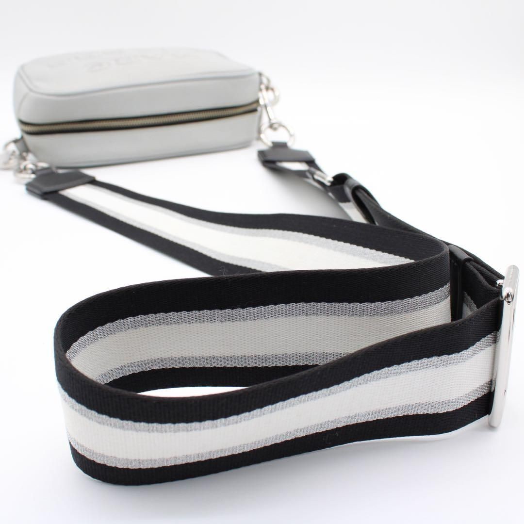 Excellent  condition MARCJACOBS FLASH Camera Bag … - image 5