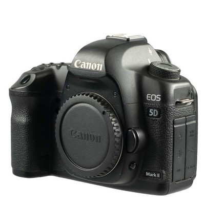 Canon EOS 5 D II mit 28.67 Auslösungen Sensor gereinigt vom Fachhändler (T0117)