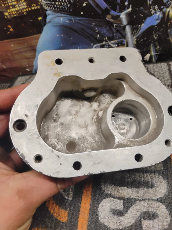 Cubierta de actuador de embrague hidráulico Harley Davidson Performance personalizada Foto 4 de 4