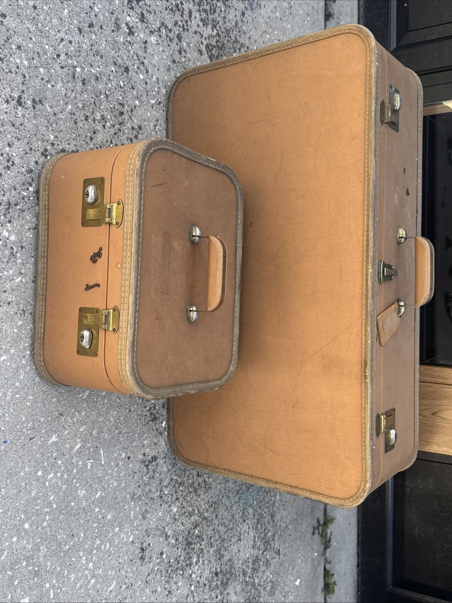 Vintage Tan Lady Baltimore Suitcase 21” X 14” X 7” L W/ Key With