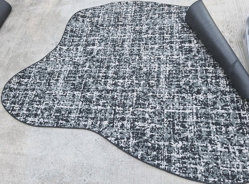 Navy Blue and Teal 8x10 Mixed Contour Rug.
