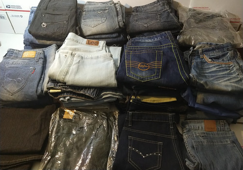 24 Wholesale Lot Resale Bundle Women Girl Men Blue Jeans Pants Assort Size Style
