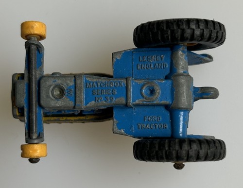 LESENT MATCHBOX No.39, No40 Blur Ford Tractor and Trailer - Picture 6 of 7