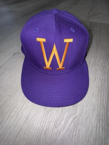 1980’s UW Huskies New Era Fitted Hat 7-1/8