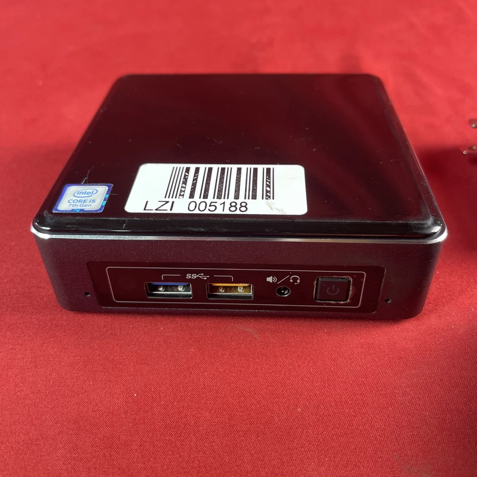 Mini PC Intel (NUC7i5BNK) con Windows 10 Pro, RAM y cable - Sin SSD - ¡Probado! Foto 2 de 4