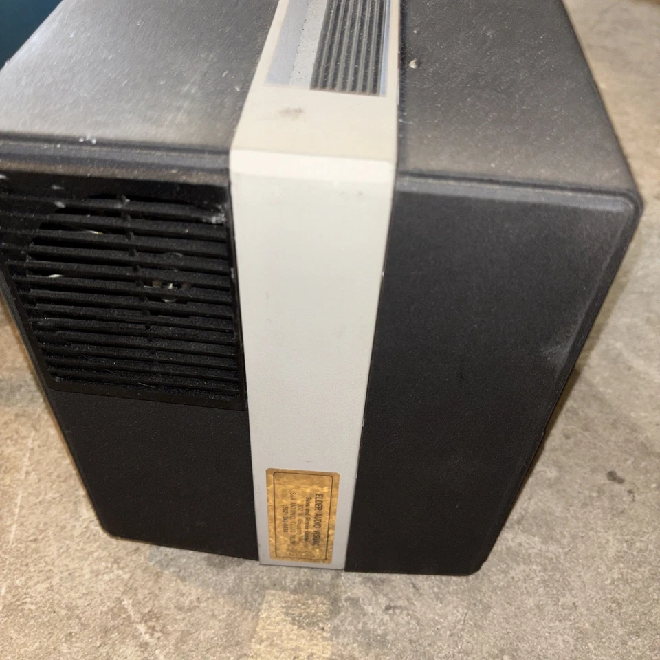 Projetor de Filme Bell & Howell 466-ZB 8mm Super 8 com Caixa e Folheto de Instruções - Imagem 3 de 4