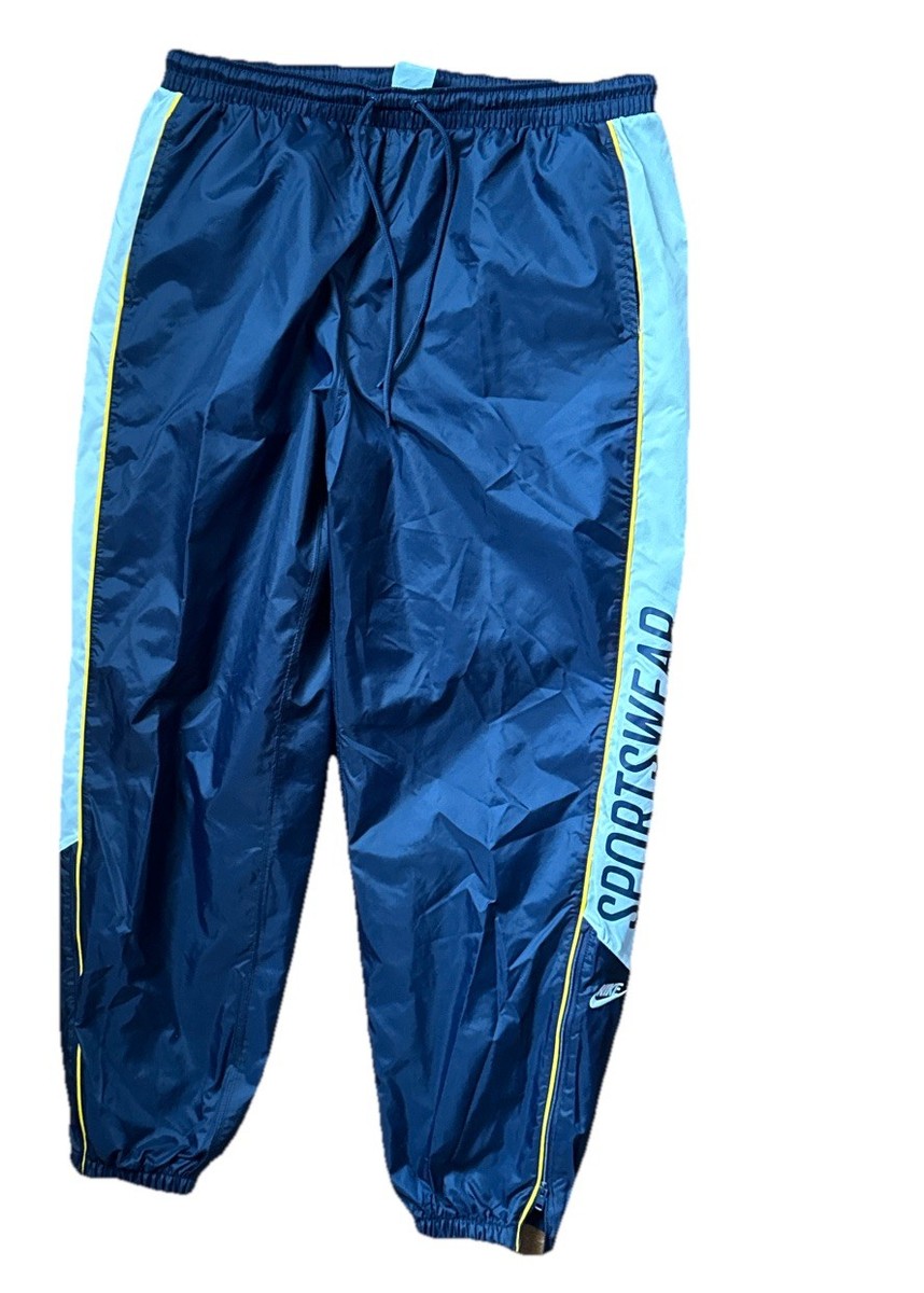 Nike Men's Club Woven Joggers Size Medium Color Obsidian