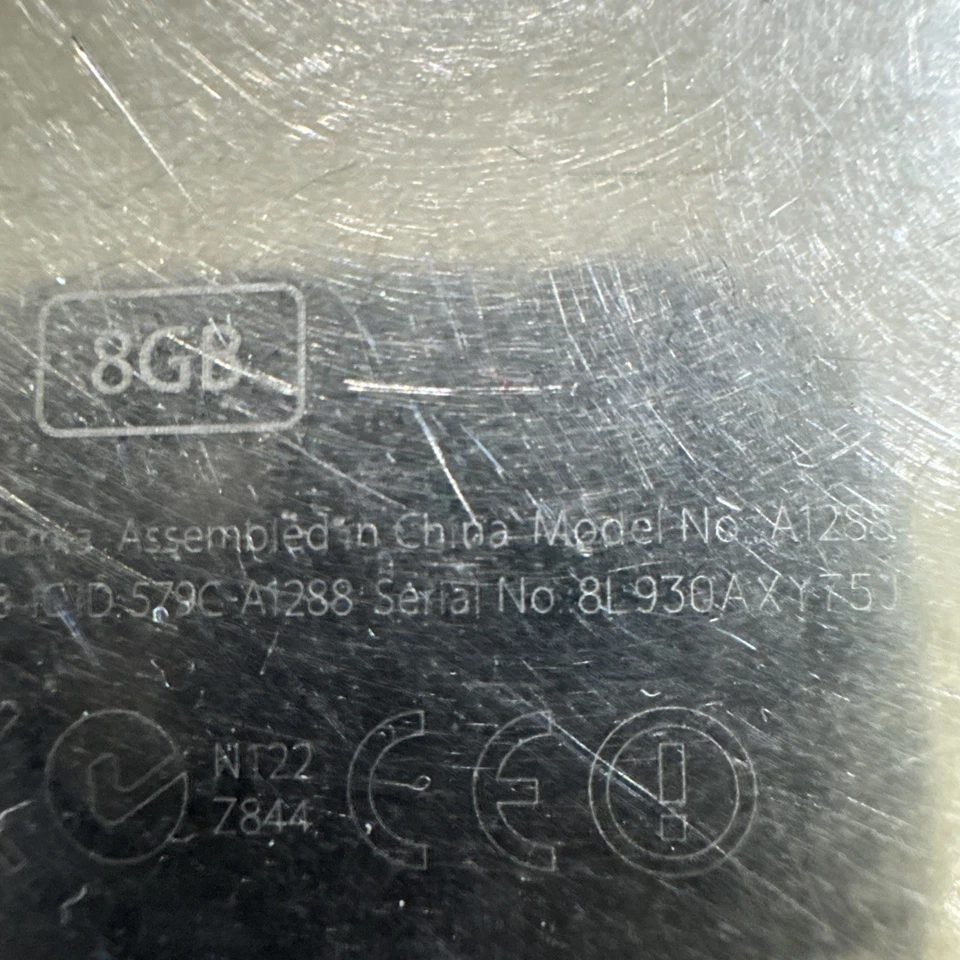 Apple iPod Touch A1288 2nd Generation 8GB Black Silver + MP3 Songs -PARTS REPAIR - Image 3 of 4