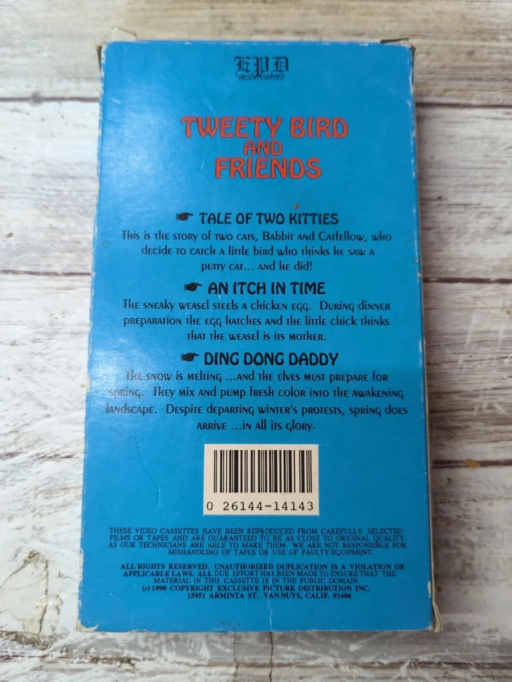 VHS - Tweety and Friends:Tale Two Kitties, An Itch in Time, Ding Dong Daddy~RARE - Image 2 of 3
