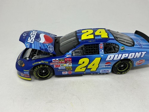 Jeff Gordon #24 Pepsi DuPont 2004 Monte Carlo 1:24 Diecast NASCAR Car Action - Imagen 5 de 9