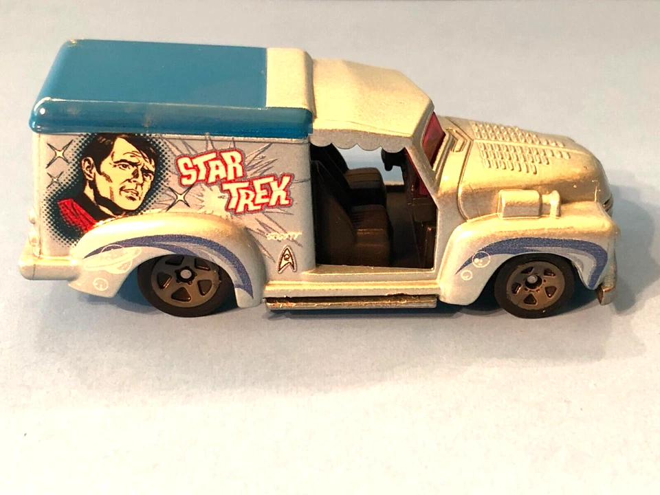 风火轮定制 52 雪佛兰星际迷航苏格兰带轮圈交换 — 第 2/4 张图片