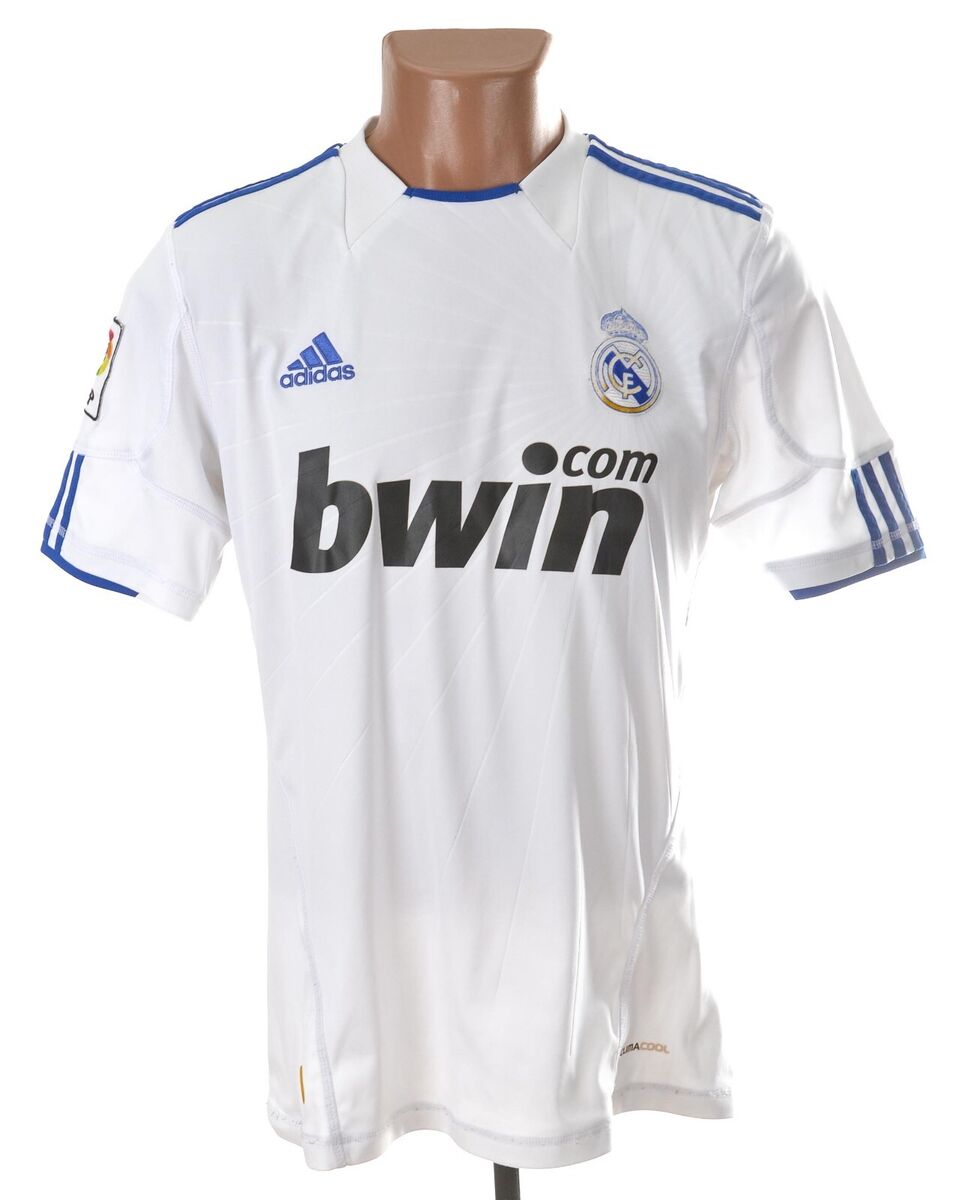 REAL MADRID 2010/2011 HOME FOOTBALL SHIRT JERSEY ADIDAS S #8 REAL MADRID 2010/2011 HOME FOOTBALL SHIRT JERSEY ADIDAS S #8