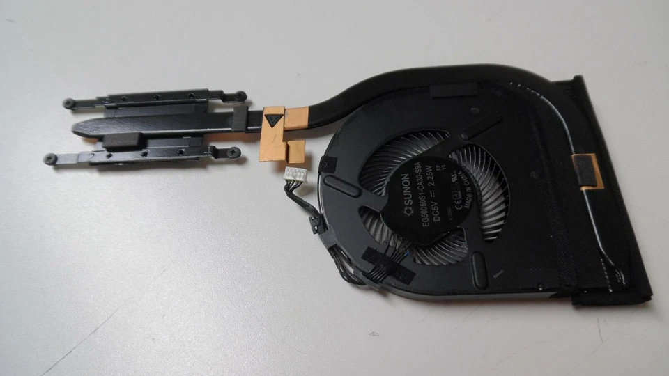 Lenovo ThinkPad T470 14 in. CPU Cooling Fan w/Heatsink - 01AX928 - Image 2 of 2