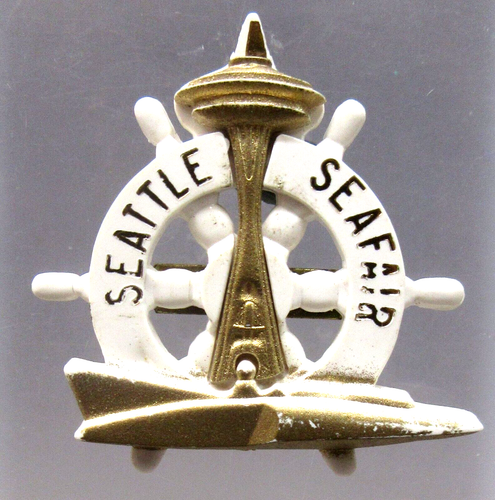 1966 SEATTLE SEAFAIR SKIPPER pinback button Hydroplane Boat racing