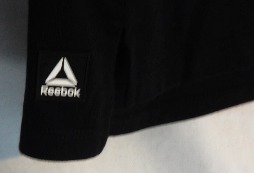 Reebok Mujer? Camiseta Top Manga Corta Talla 3X Negra Talla Grande Identidad Logo Foto 2 de 4
