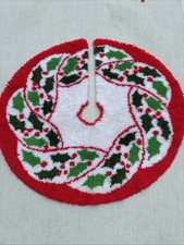 VTG Latch Hook Christmas Tree Skirt. Great Condition For Age. 38  Diameter.