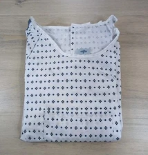 Medline 2-Pack Demure Print Hospital IV Gown One Size Fits All pockets tie snaps