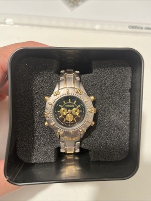 Universal Titanium Watch Women Gold Silver Tone Chronograph 