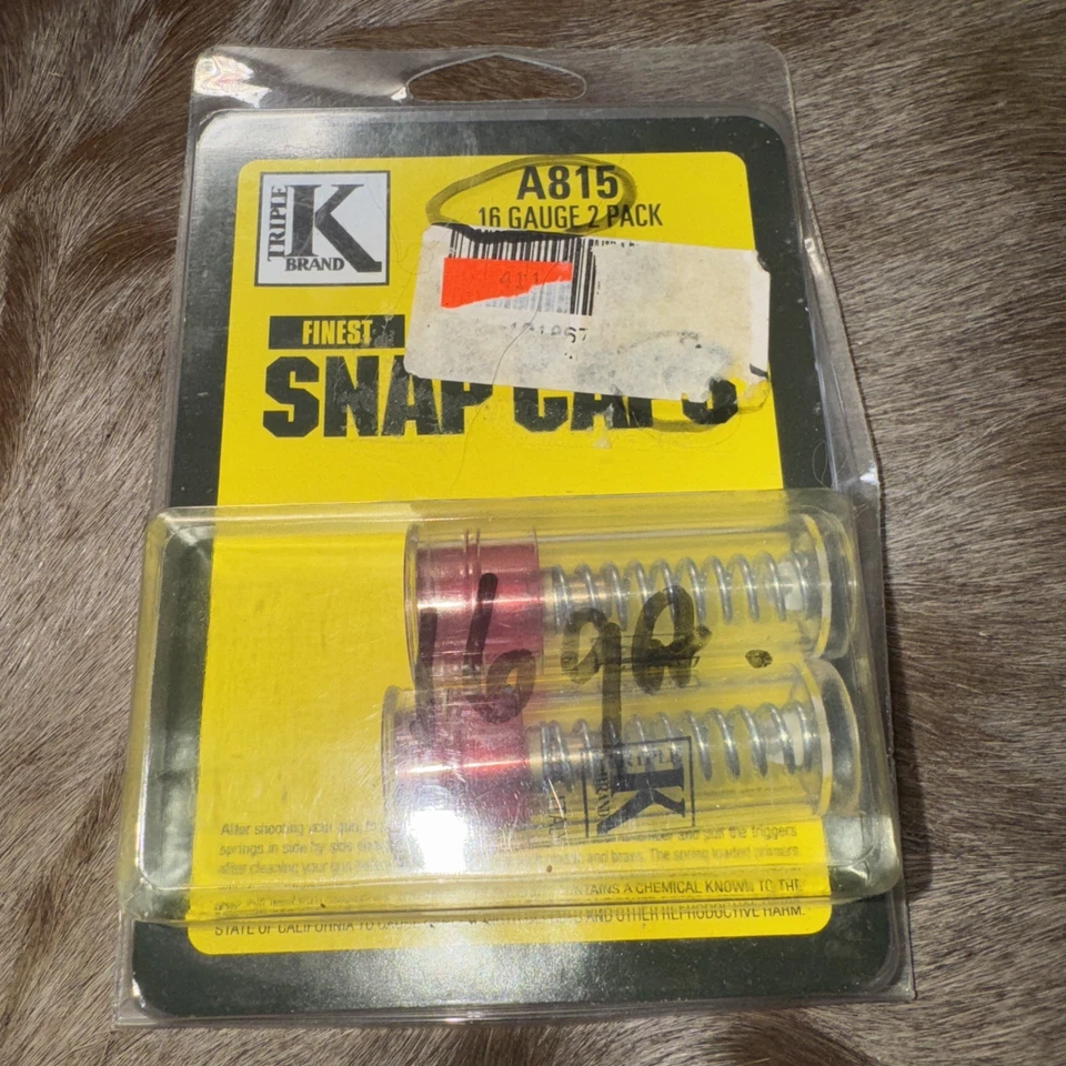 Tapas a Presión Marca Triple K A815 Calibre 16 (Paquete de 2) Hecho en Italia Nuevo de Lote Antiguo No Abierto Foto 2 de 4