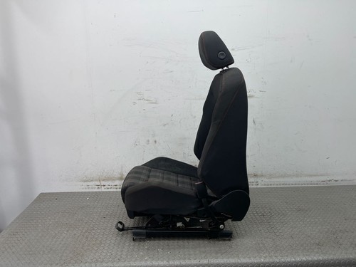 Volkswagen Golf VII 2017 Front right Front driver seat LIQ11106 - Picture 11 of 16
