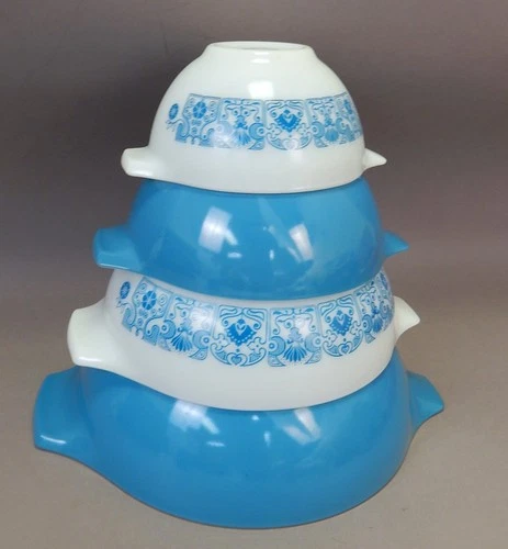 Vintage Pyrex Horizon Blue Set of 4 Nesting Cinderella Mixing Bowls Moon Landing
