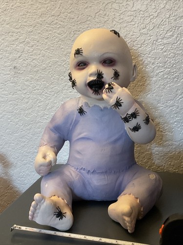 Spider Biter Billie Zombie Baby Decoration | Halloween Décor | Horror Décor | - Picture 3 of 12