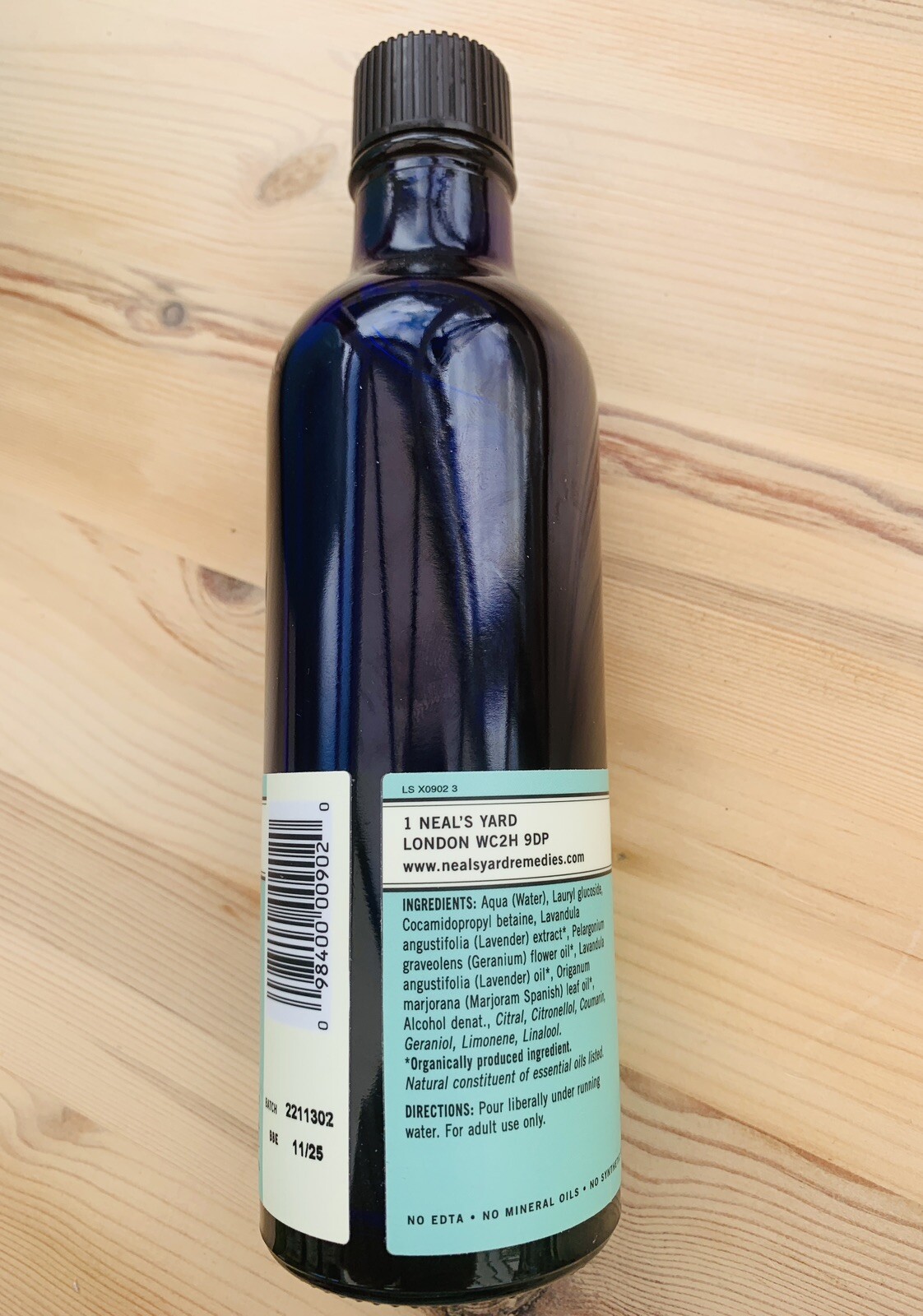 Neal's Yard Remedies Aromatic Foaming Bath 200 ml Relax & Unwind