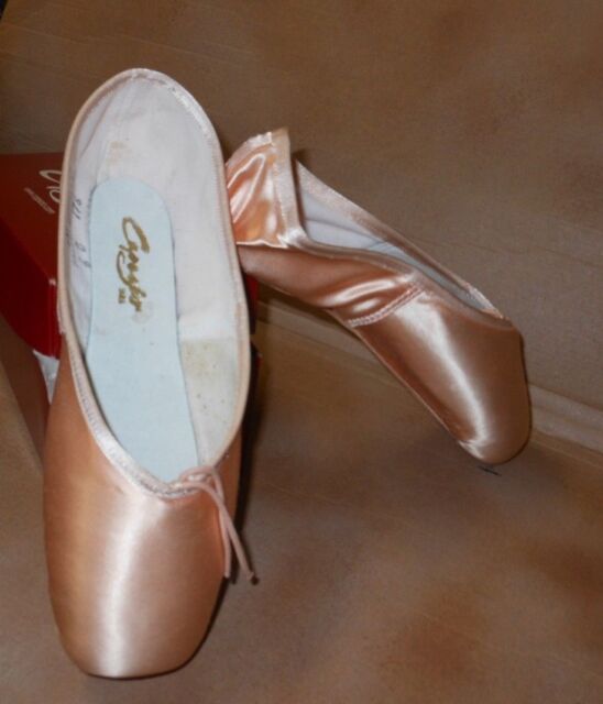 Capezio Contempora Pointe Shoes Satin 