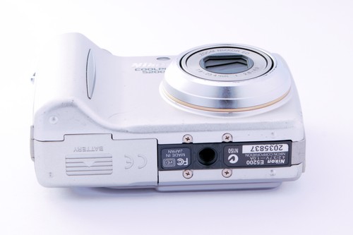 Nikon COOLPIX 5200 Silver 5.1MP Compact Digital Camera from Japan Tested - Picture 6 of 10